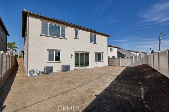 Detail Gallery Image 4 of 21 For 16033 Willow Ct, Whittier,  CA 90604 - 5 Beds | 4/1 Baths