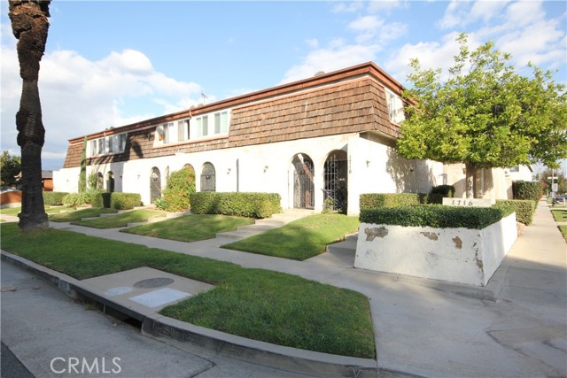 Detail Gallery Image 3 of 5 For 1716 S 2nd St #6,  Monterey Park,  CA 91801 - 2 Beds | 1/1 Baths