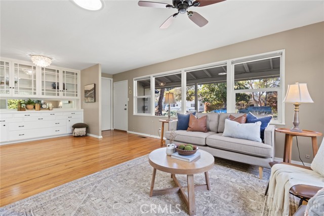 Detail Gallery Image 6 of 41 For 1440 Laburnum Ave, Chico,  CA 95926 - 5 Beds | 2 Baths