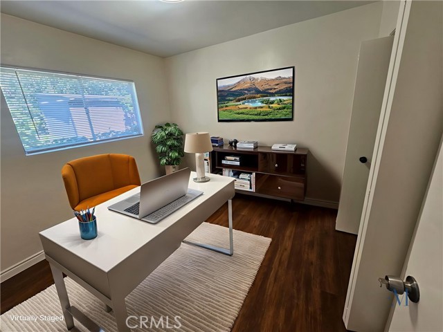 1214 E Broadway, Glendale CA: https://media.crmls.org/medias/9f55579f-c95d-438e-a306-d700fd090c4f.jpg