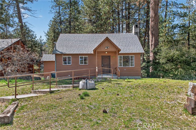 Detail Gallery Image 2 of 49 For 5806 Victorville, Wrightwood,  CA 92397 - 3 Beds | 1/1 Baths