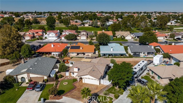 Detail Gallery Image 4 of 40 For 12698 Augusta Way, Victorville,  CA 92395 - 3 Beds | 2 Baths