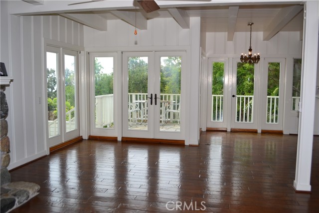 Detail Gallery Image 3 of 14 For 490 Diamond St, Laguna Beach,  CA 92651 - 3 Beds | 2 Baths
