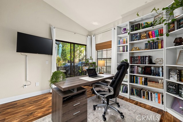 Image 24 of 35 For 2522 Macarthur