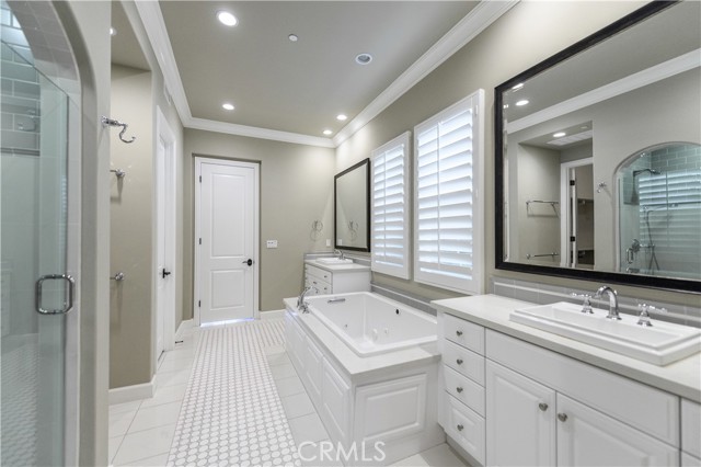 62 Heirloom, Irvine CA: https://media.crmls.org/medias/9f57760b-0894-4f0b-9964-d034da6f4230.jpg
