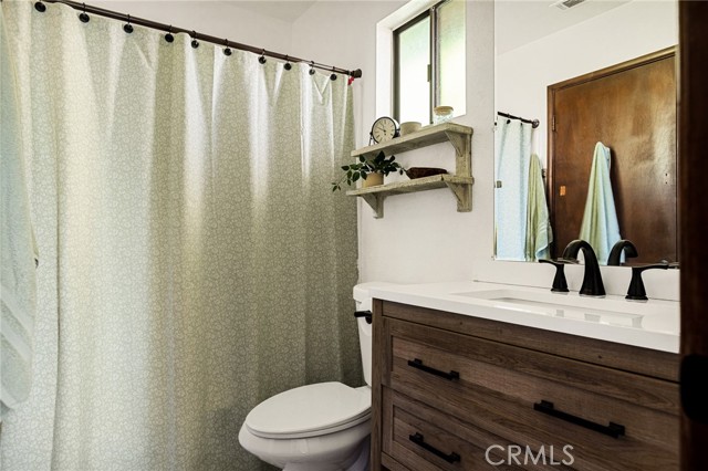 Detail Gallery Image 18 of 26 For 583 W Victoria Ct, Lake Arrowhead,  CA 92352 - 3 Beds | 2 Baths