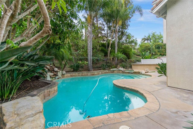 Detail Gallery Image 33 of 37 For 2205 via Hombre, San Clemente,  CA 92673 - 4 Beds | 2/1 Baths