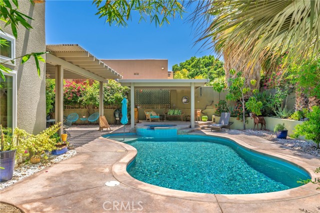 Detail Gallery Image 10 of 41 For 54030 Eisenhower Dr, La Quinta,  CA 92253 - 3 Beds | 2 Baths
