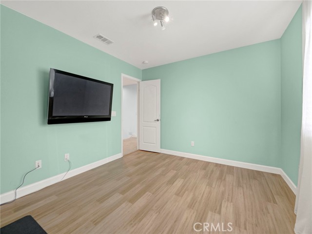 Detail Gallery Image 27 of 43 For 28346 Linda Vista, Canyon Country,  CA 91387 - 6 Beds | 3 Baths