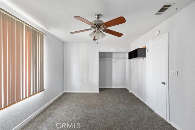 Detail Gallery Image 13 of 33 For 18891 Shoshonee Rd, Apple Valley,  CA 92307 - 3 Beds | 2 Baths