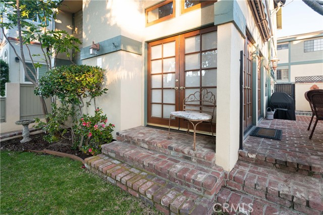 French door to front yard area