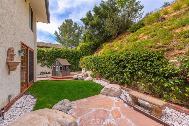 Detail Gallery Image 37 of 50 For 2044 Calle Yucca, Thousand Oaks,  CA 91360 - 4 Beds | 4 Baths
