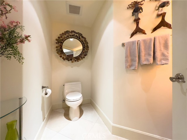 Detail Gallery Image 26 of 31 For 5114 Scholarship, Irvine,  CA 92612 - 2 Beds | 2/1 Baths