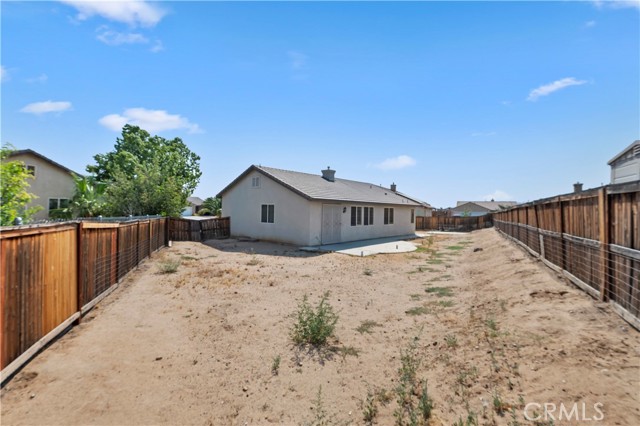 Detail Gallery Image 11 of 31 For 14849 Wigwam Ct, Victorville,  CA 92394 - 5 Beds | 3 Baths