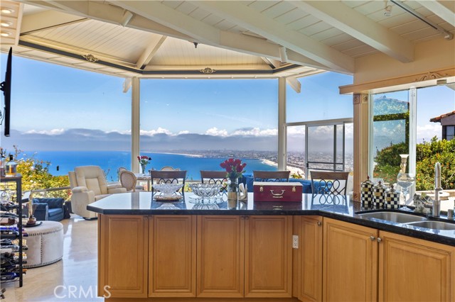 Detail Gallery Image 15 of 44 For 781 via Somonte, Palos Verdes Estates,  CA 90274 - 2 Beds | 3 Baths