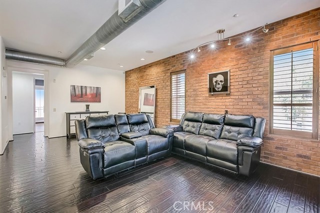 9f5ccf4a 6896 4295 8784 Ec4fa1d8061a