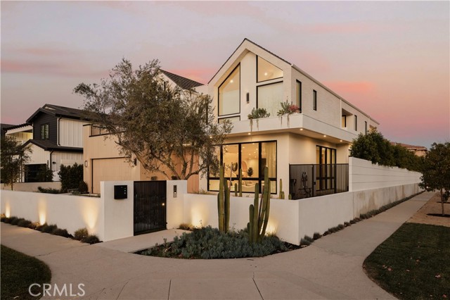 Detail Gallery Image 38 of 46 For 5004 Enfield, Encino,  CA 91316 - 5 Beds | 6 Baths