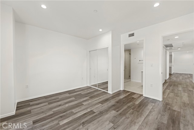 7064 Greeley St, Tujunga CA: https://media.crmls.org/medias/9f5d0d02-5f11-453d-938e-20dad96726db.jpg