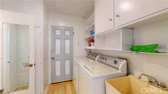 13322 Valleyheart N Drive, Sherman Oaks CA: https://media.crmls.org/medias/9f5f3078-703b-4a56-a9c3-59f06ad69caf.jpg