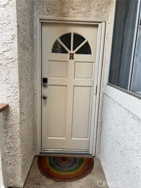 Detail Gallery Image 4 of 33 For 2402 Pleasant Way #H,  Thousand Oaks,  CA 91362 - 2 Beds | 1 Baths