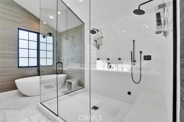 Detail Gallery Image 42 of 75 For 618 6th Ave, Venice,  CA 90291 - 4 Beds | 4 Baths