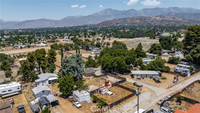 Detail Gallery Image 31 of 38 For 35015 Avenue G, Yucaipa,  CA 92399 - 5 Beds | 3 Baths