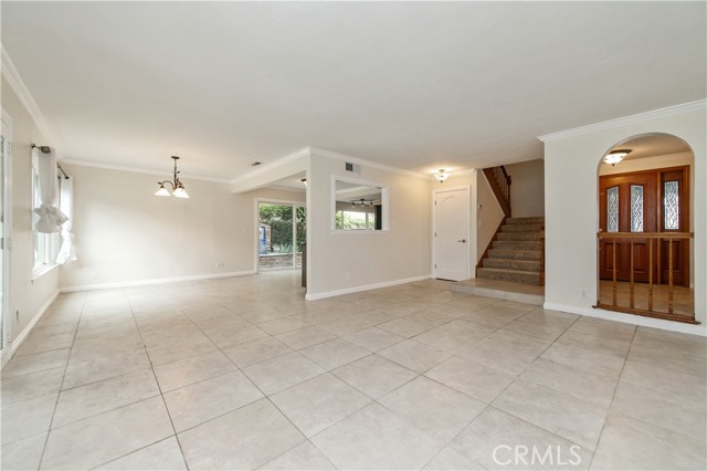 Detail Gallery Image 2 of 43 For 15305 Moulins Cir, Irvine,  CA 92604 - 4 Beds | 2/1 Baths