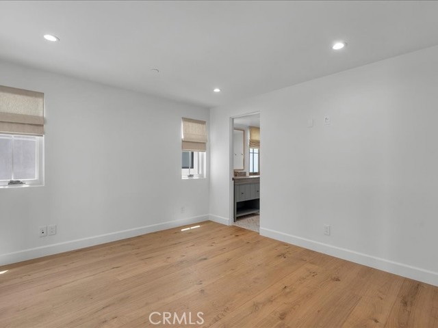 Detail Gallery Image 46 of 61 For 505 Bayview Dr, Manhattan Beach,  CA 90266 - 3 Beds | 3/1 Baths