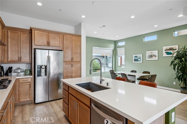 Detail Gallery Image 5 of 29 For 160 Keeper, Irvine,  CA 92618 - 2 Beds | 2/1 Baths