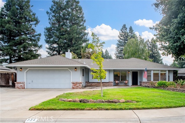 Detail Gallery Image 1 of 1 For 734 Brandonbury Ln, Chico,  CA 95926 - 3 Beds | 2 Baths