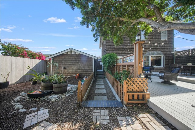 Detail Gallery Image 31 of 35 For 4049 E 15th, Long Beach,  CA 90804 - 3 Beds | 2 Baths