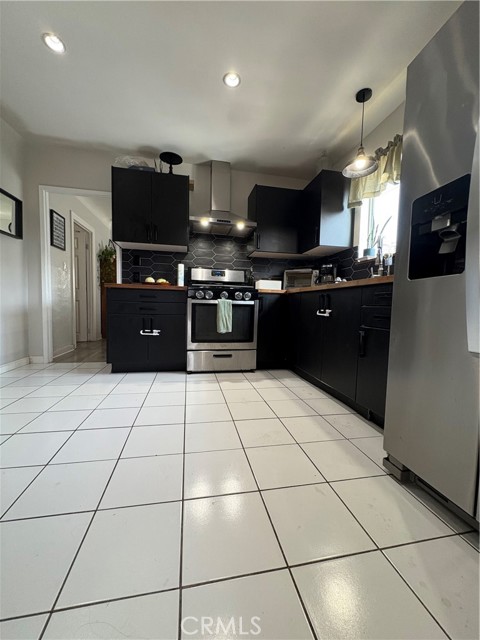 4544 Fisher Street, East Los Angeles CA: https://media.crmls.org/medias/9f63bfa2-f5c8-447a-be05-a2dcddab9503.jpg