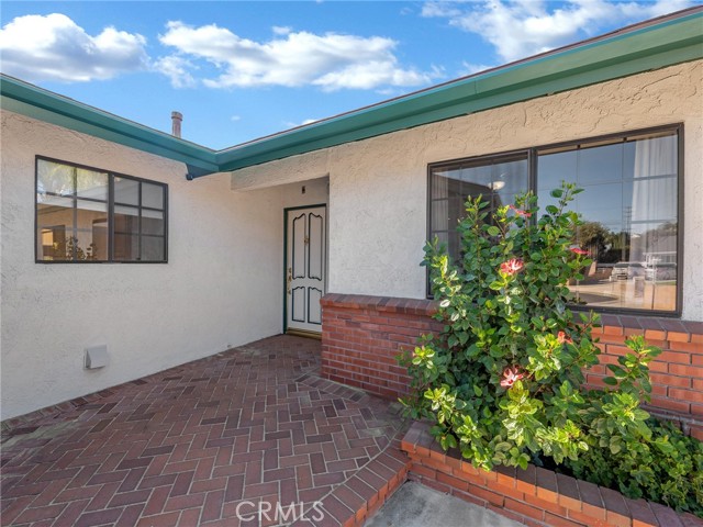 Detail Gallery Image 4 of 34 For 26721 Diaz Dr, Saugus,  CA 91350 - 4 Beds | 2 Baths