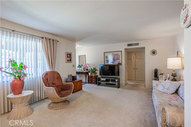 Detail Gallery Image 8 of 32 For 29027 Thornhill Dr, Menifee,  CA 92586 - 2 Beds | 2 Baths