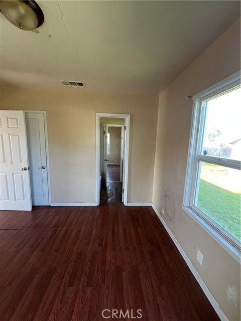 Detail Gallery Image 5 of 23 For 3326 W Henson, Riverdale,  CA 93656 - 2 Beds | 1 Baths