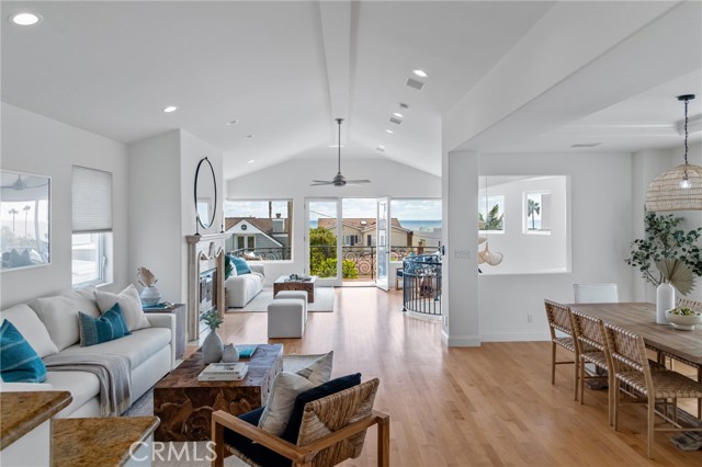 2130 Monterey Boulevard, Hermosa Beach, California 90254, 5 Bedrooms Bedrooms, ,5 BathroomsBathrooms,Residential,Sold,Monterey,SB23105590