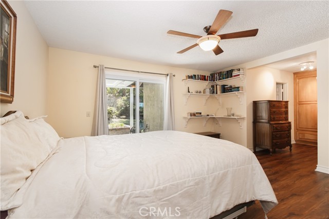 10200 Bothwell Road, Northridge CA: https://media.crmls.org/medias/9f67b9a9-86b6-4ac2-abf3-e6318700c02a.jpg