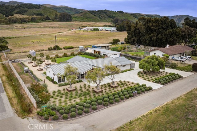2289 Falcon Ridge Lane, Los Osos CA: https://media.crmls.org/medias/9f67f69f-d859-4914-9d14-8e7a3aae1af9.jpg