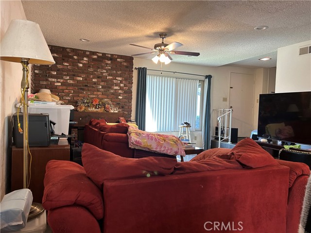 Detail Gallery Image 4 of 31 For 1681 Aspen Village Way, West Covina,  CA 91791 - 3 Beds | 3 Baths