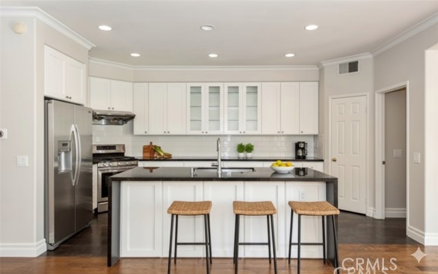 Detail Gallery Image 11 of 51 For 9 Mineral King, Irvine,  CA 92602 - 4 Beds | 2/1 Baths