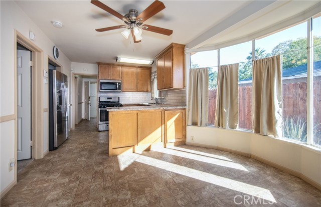 Detail Gallery Image 6 of 19 For 767 W George St, Banning,  CA 92220 - 2 Beds | 1 Baths