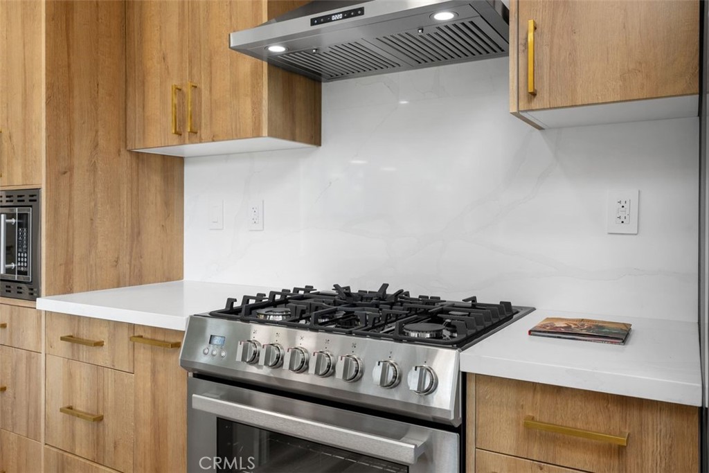 MLS #OC25225891 image #18