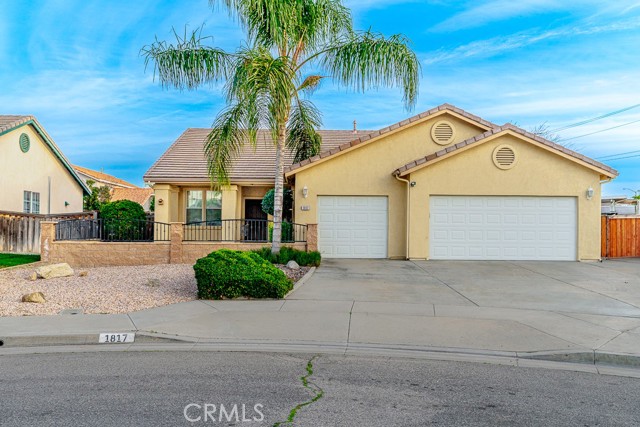 Detail Gallery Image 2 of 41 For 1817 Rue Chablis, San Jacinto,  CA 92583 - 3 Beds | 2 Baths