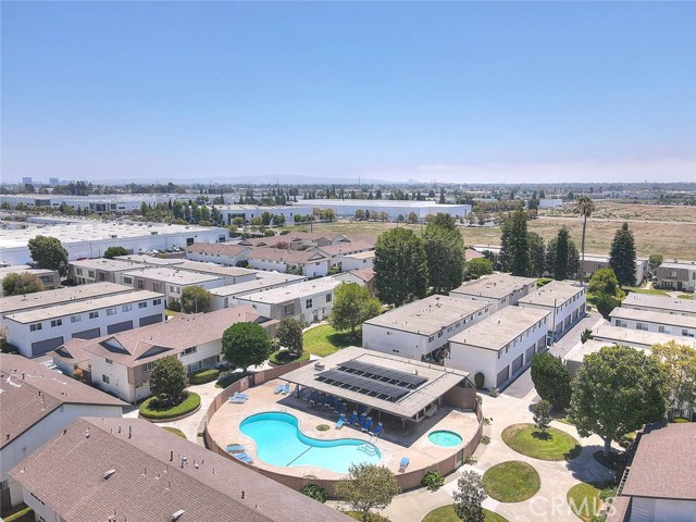 17401 Hood Court, Fountain Valley CA: https://media.crmls.org/medias/9f69f04d-d663-493f-b348-cc78d97e22e5.jpg