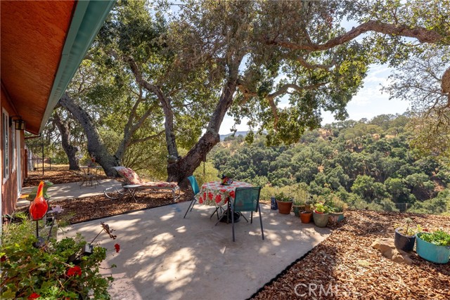 10755 Santa Ana Road, Atascadero CA: https://media.crmls.org/medias/9f69ff5c-9faf-42bf-a70b-ddb1522ffac1.jpg