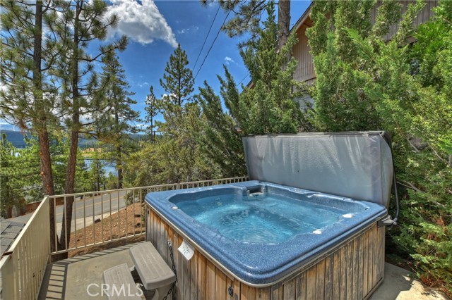 Detail Gallery Image 35 of 50 For 39326 Garden Pl, Fawnskin,  CA 92333 - 4 Beds | 2/1 Baths