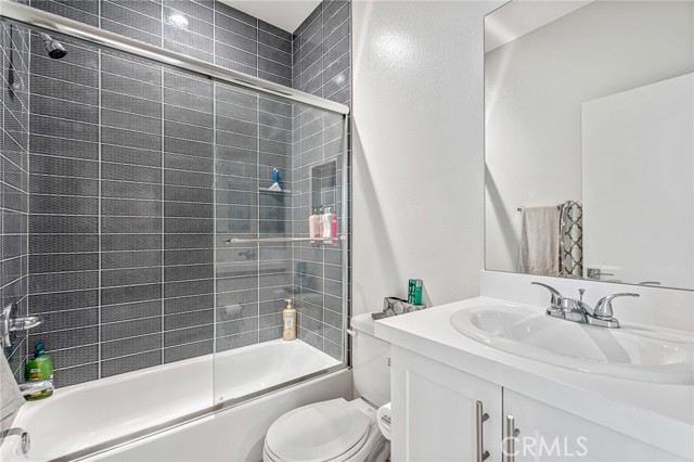 Detail Gallery Image 14 of 19 For 149 E Knox Dr, La Habra,  CA 90631 - 3 Beds | 2/1 Baths