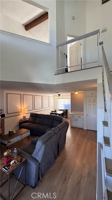 Detail Gallery Image 3 of 27 For 103 W Spring St a,  Long Beach,  CA 90806 - 1 Beds | 2 Baths