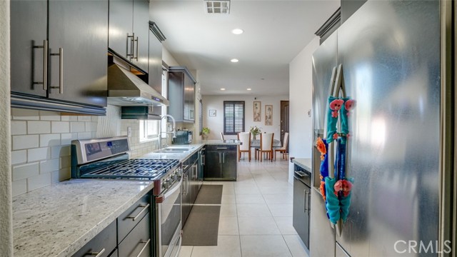 4248 W 5th Street, Santa Ana CA: https://media.crmls.org/medias/9f6c1567-097d-42f4-902f-c57e6fe3dc44.jpg