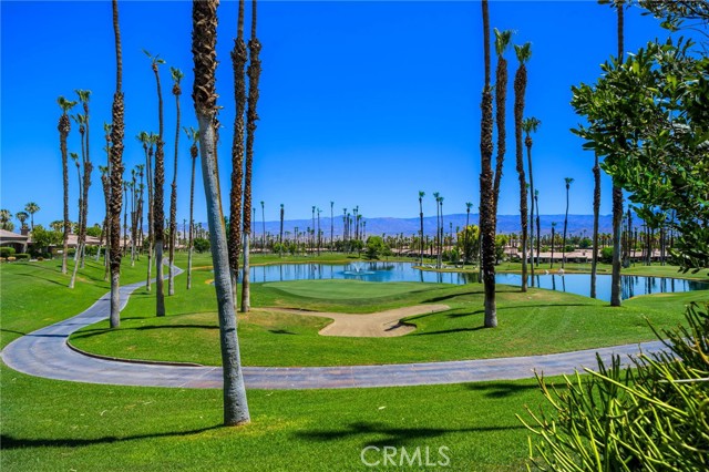 76022 Honeysuckle Drive, Palm Desert CA: https://media.crmls.org/medias/9f6c2ddd-48dc-4243-9f53-112c8237291f.jpg